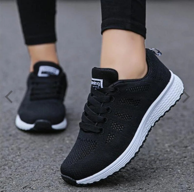 Women’s Lightweight Sports Sneakers – Breathable Running & Walking Shoes