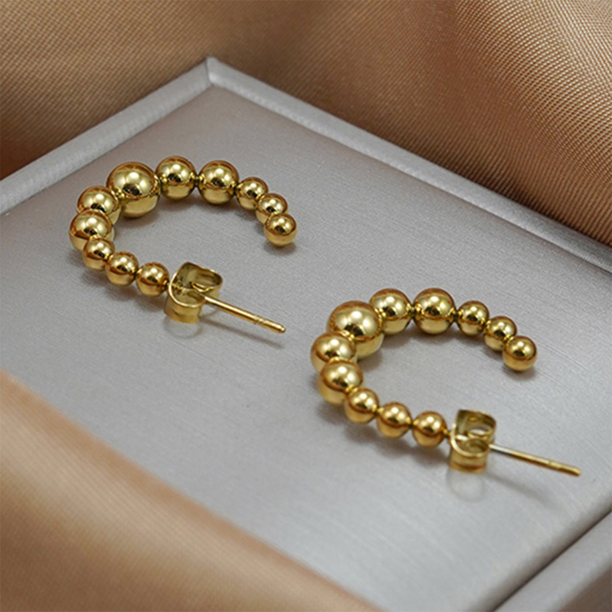 Golden Crescent Jewelry Set – Minimalist Necklace & Earrings
