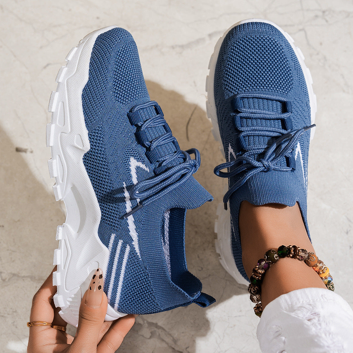 Women’s Lightweight Casual Sports Shoes – Soft Bottom Breathable Walking Sneakers